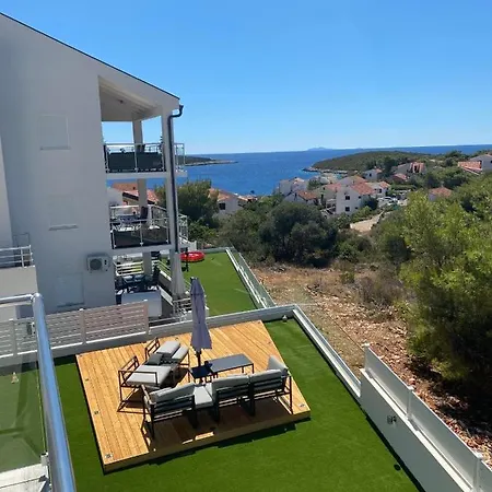 Ellavis * Vis