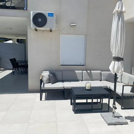 Apartmán Ellavis Vis