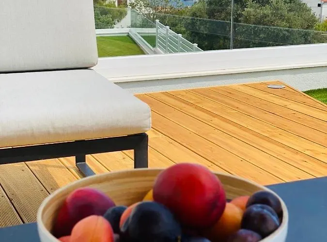 Διαμέρισμα Ellavis *