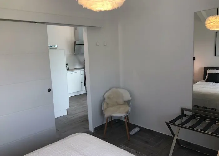 Διαμέρισμα Ellavis *