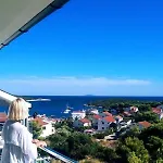 Ellavis Apartamento Vis