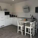 Apartamento Ellavis *