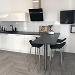 Ellavis Apartamento Vis