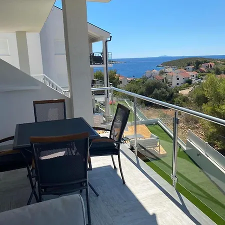 Ellavis Апартаменты Вис