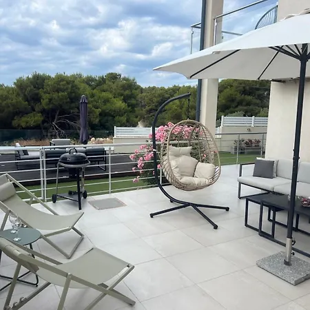 Apartman Ellavis Vis