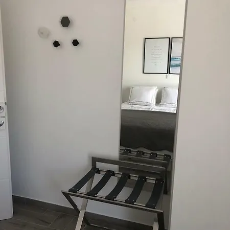 Ellavis Apartman Vis