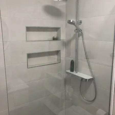 Ellavis Apartment