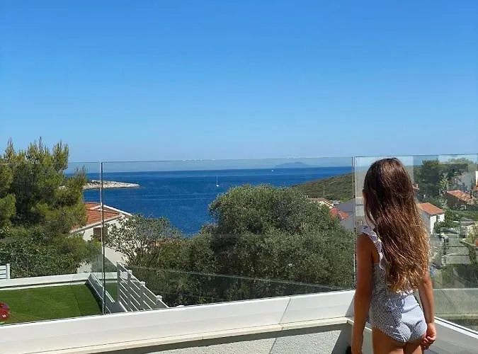 Apartman Ellavis *