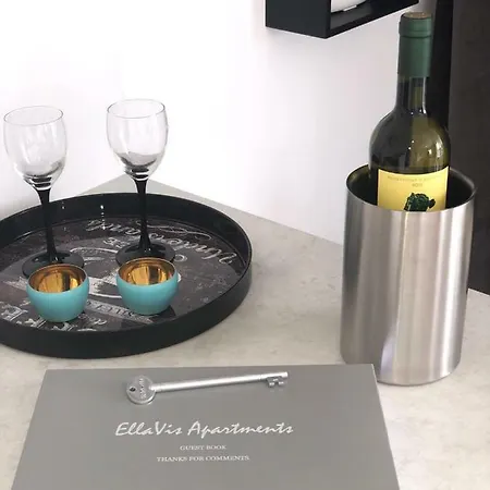Ellavis Apartament