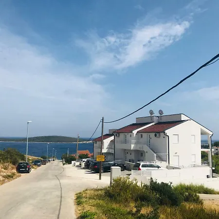 Ellavis Apartamento